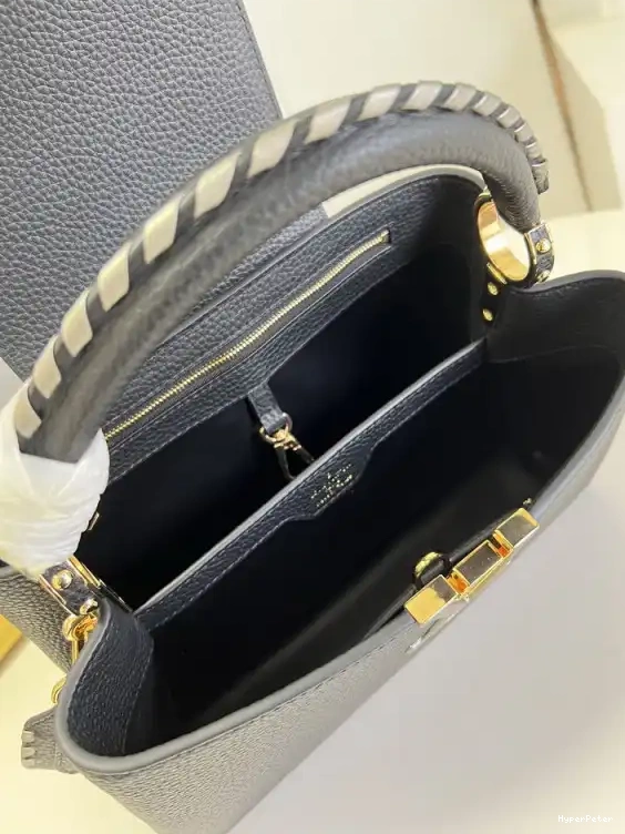 VUITTON LOUIS MM CAPUCINES 0523